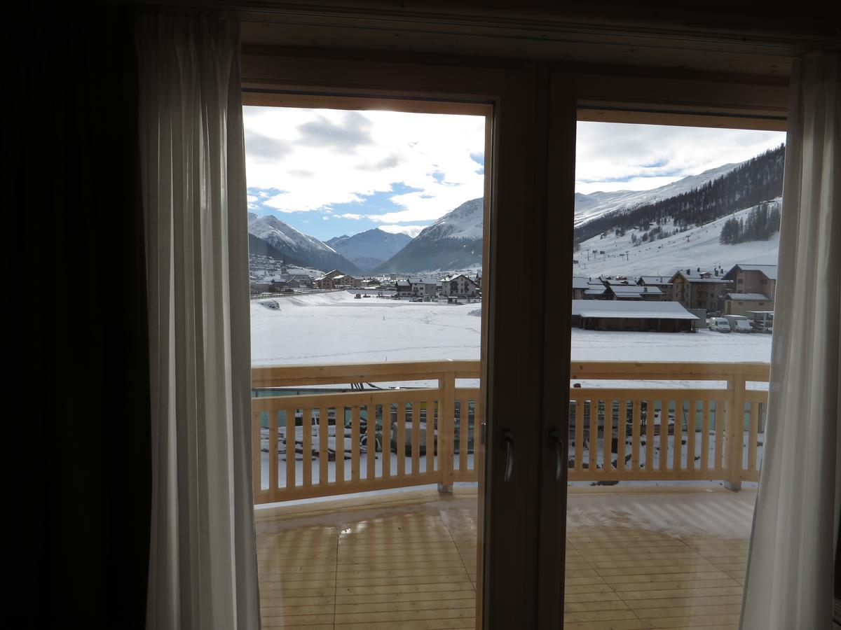 B&B Ecohotel Chalet Des Alpes Livigno Exterior photo