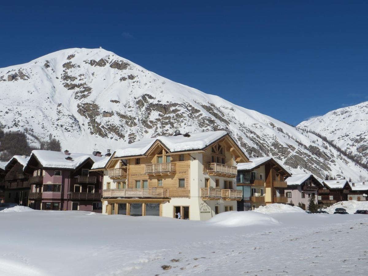 B&B Ecohotel Chalet Des Alpes Livigno Exterior photo